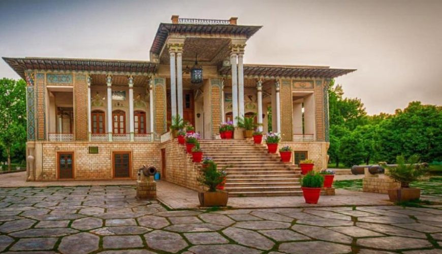 باغ عفیف‌آباد+ لذت از هنر گل‌آرایی