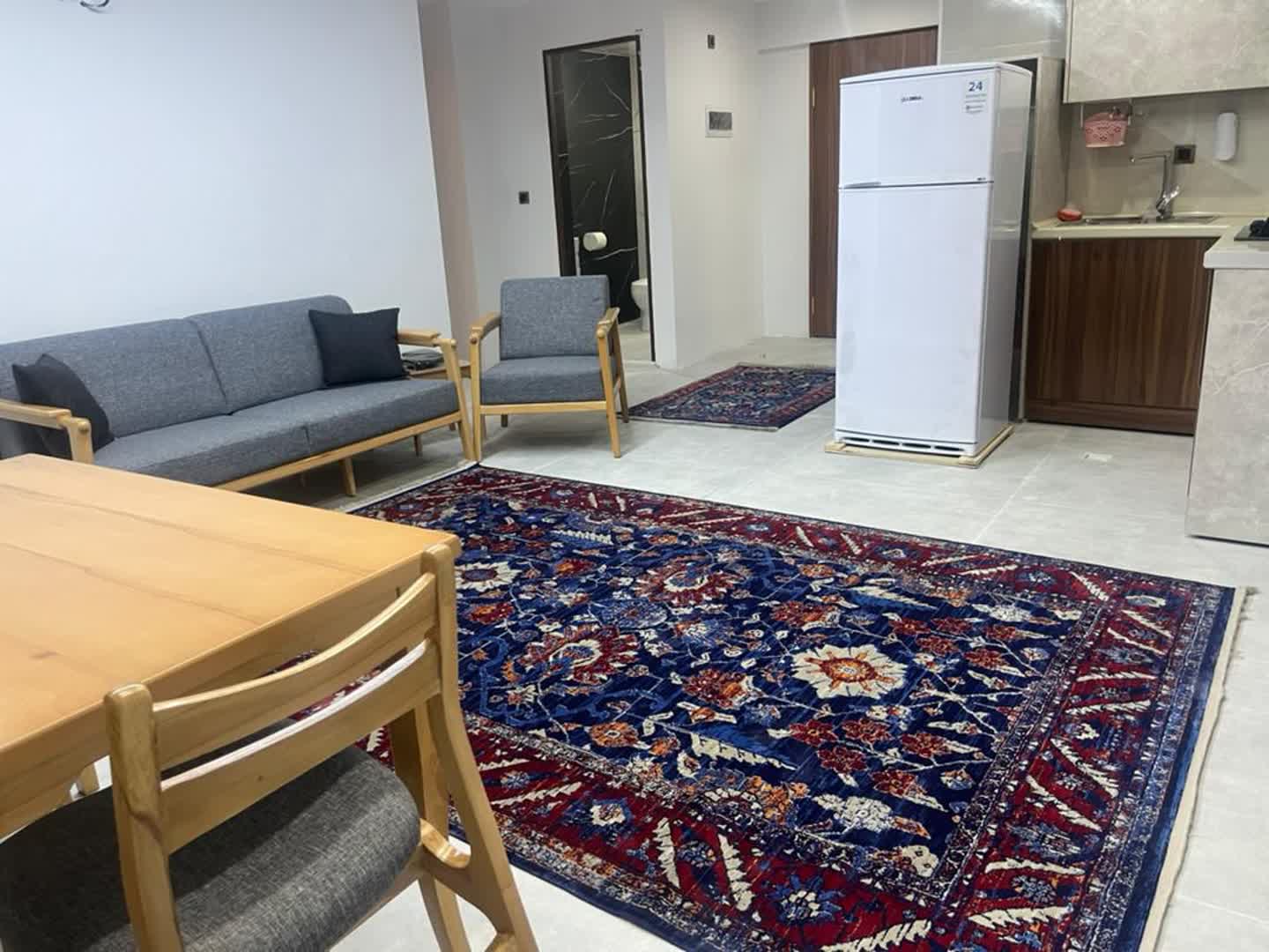 سوئیت یک خواب سه تخته  (شمالی304)